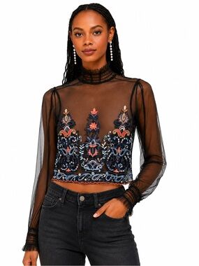 Embroidered mesh top size Medium